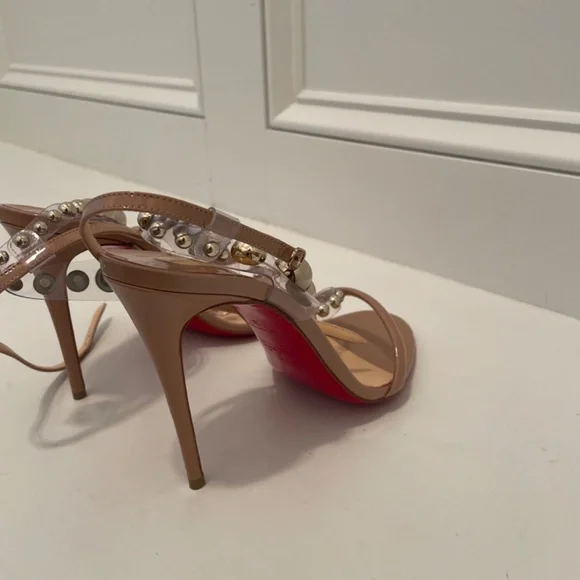 Christian Louboutin - Picture 6 of 6